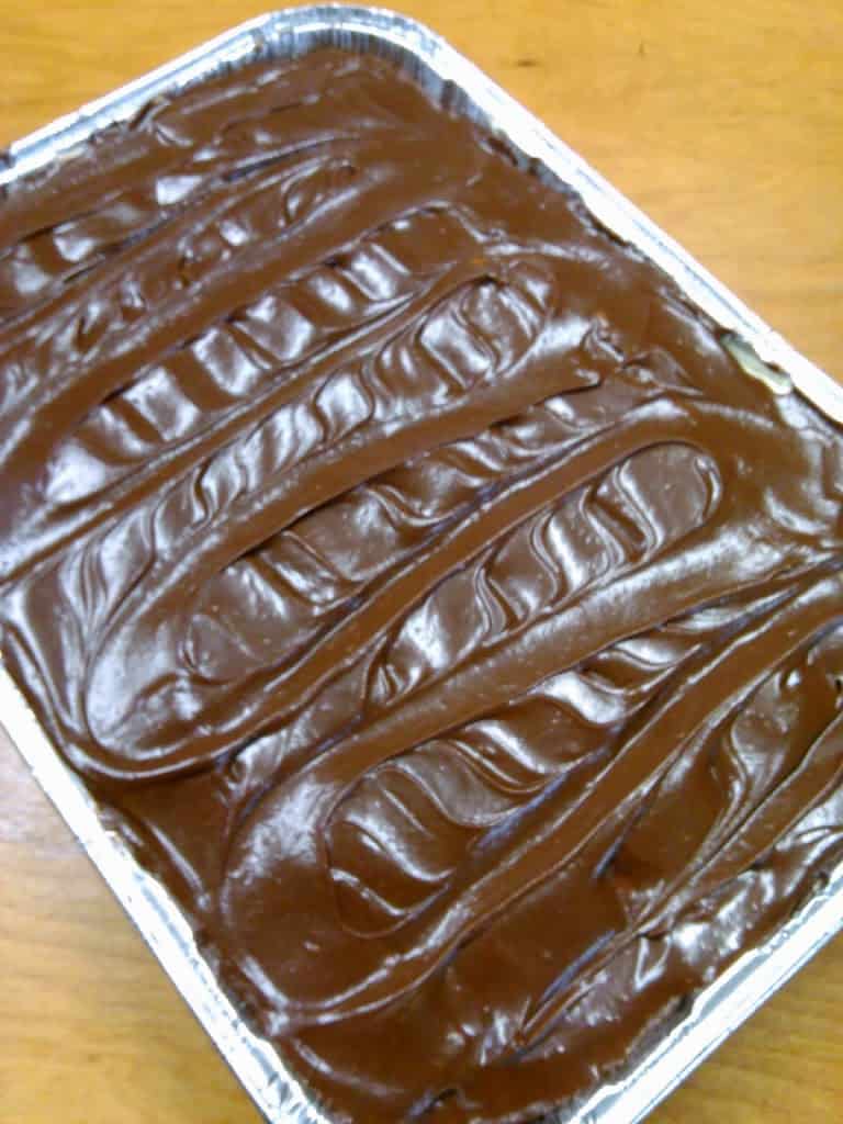 No Bake Eclair Cake - Daily DIY Life (dailydiylife.com)