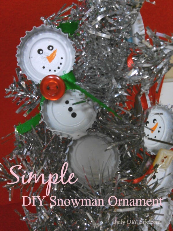 Simple and Adorable DIY Snowman Ornaments. A fun winter project for everyone. | DailyDIYLife.com