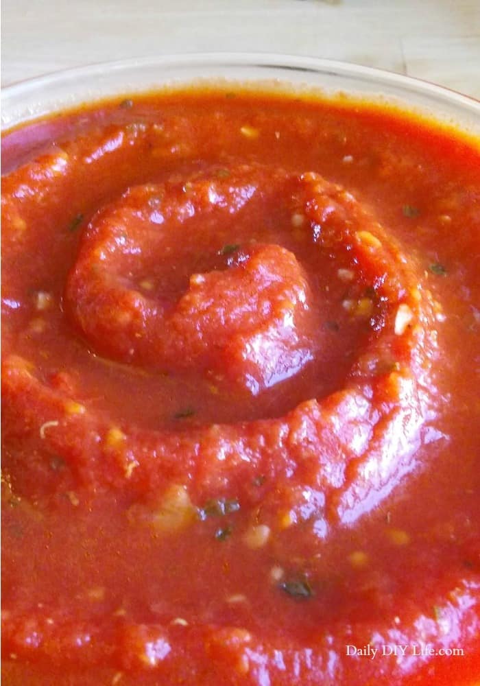 The BEST 20 Minute Marinara Recipe on the planet! You can have delicious flavorful marinara sauce in just 20 minutes. Homemade marinara perfect for pasta, dipping, even pizza. The possibilities are endless! 