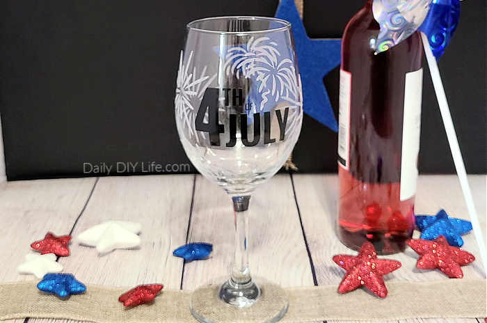 Color change vinyl will add some fun and excitement to any ordinary glassware.  Colors change from white to pink, blue, or purple when cold liquid is added. The color-changing effect is fun and exciting, and it will make any plain glass, bowl, or pitcher the center of your conversation. Take your DIY vinyl crafts to the next level with StyleTech Craft and color-change vinyl.