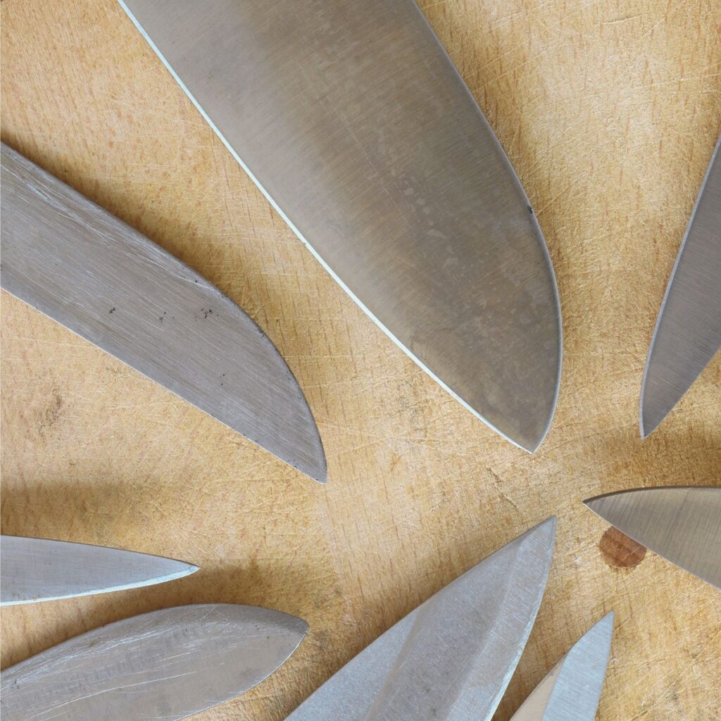 tips of blades - types of kitchen knives